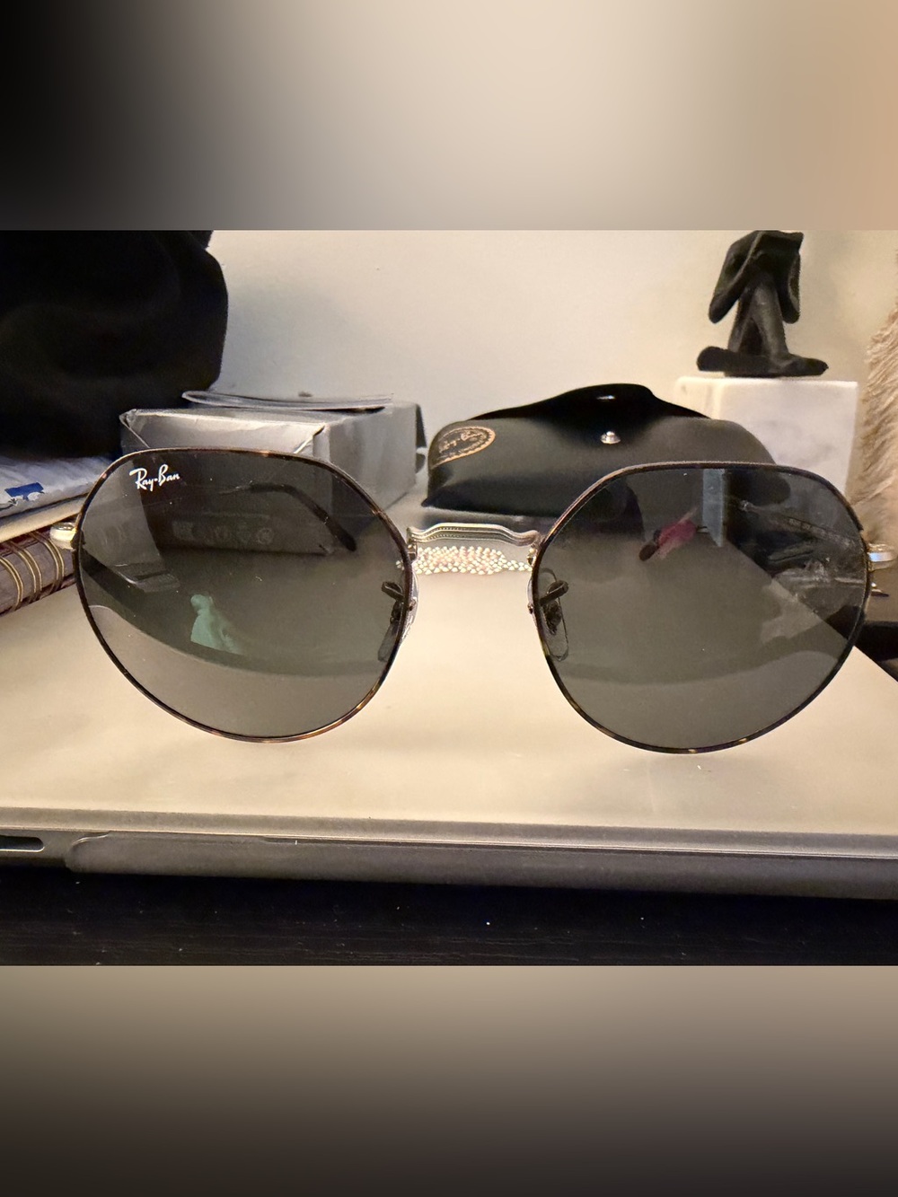 Ray-Ban Women's Round Metal Sunglasses in Black and Gold